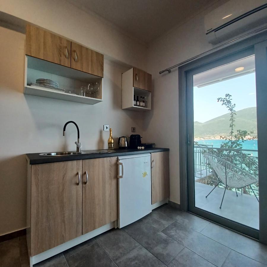 Ponti Bay Apartments Vasiliki  Exterior photo